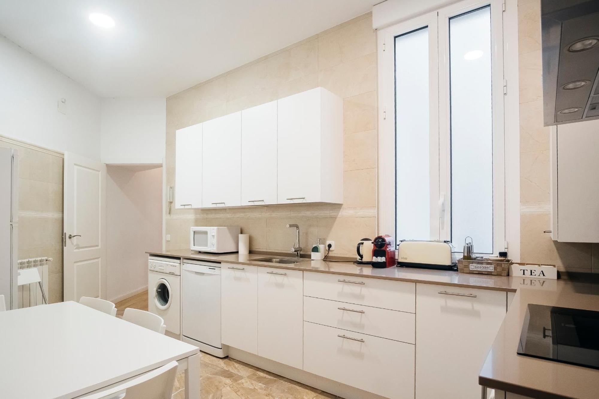 Fantastico 4R + 3B En Madrid Centro Apartment Екстериор снимка